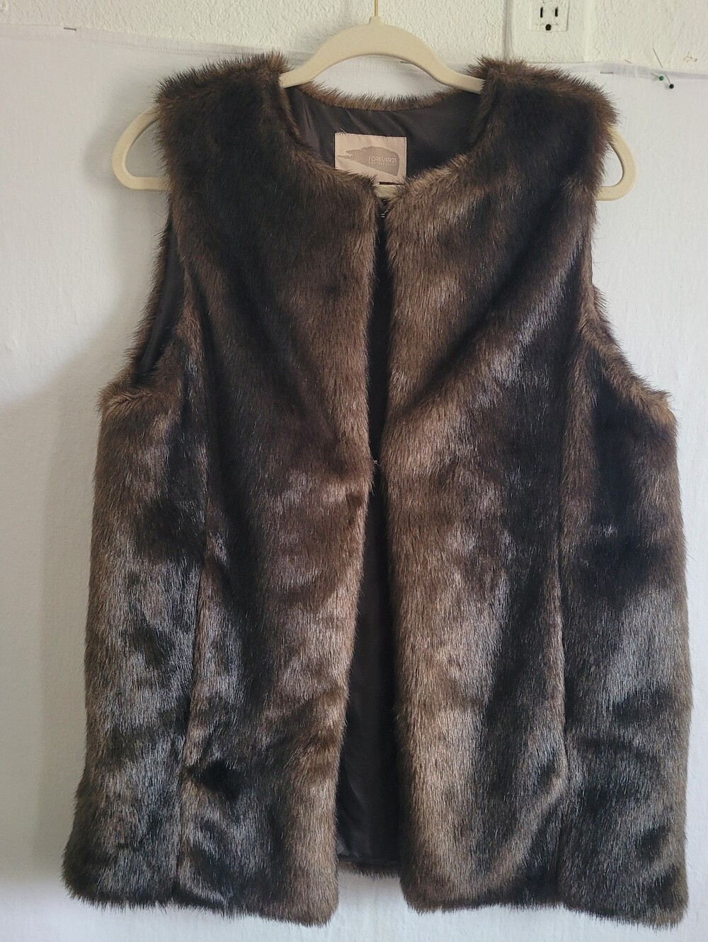 Forever 21 Brown Faux Fur Vest Size M Super Cozy